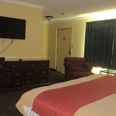 Travelodge By Wyndham Stratton Ngoại thất bức ảnh