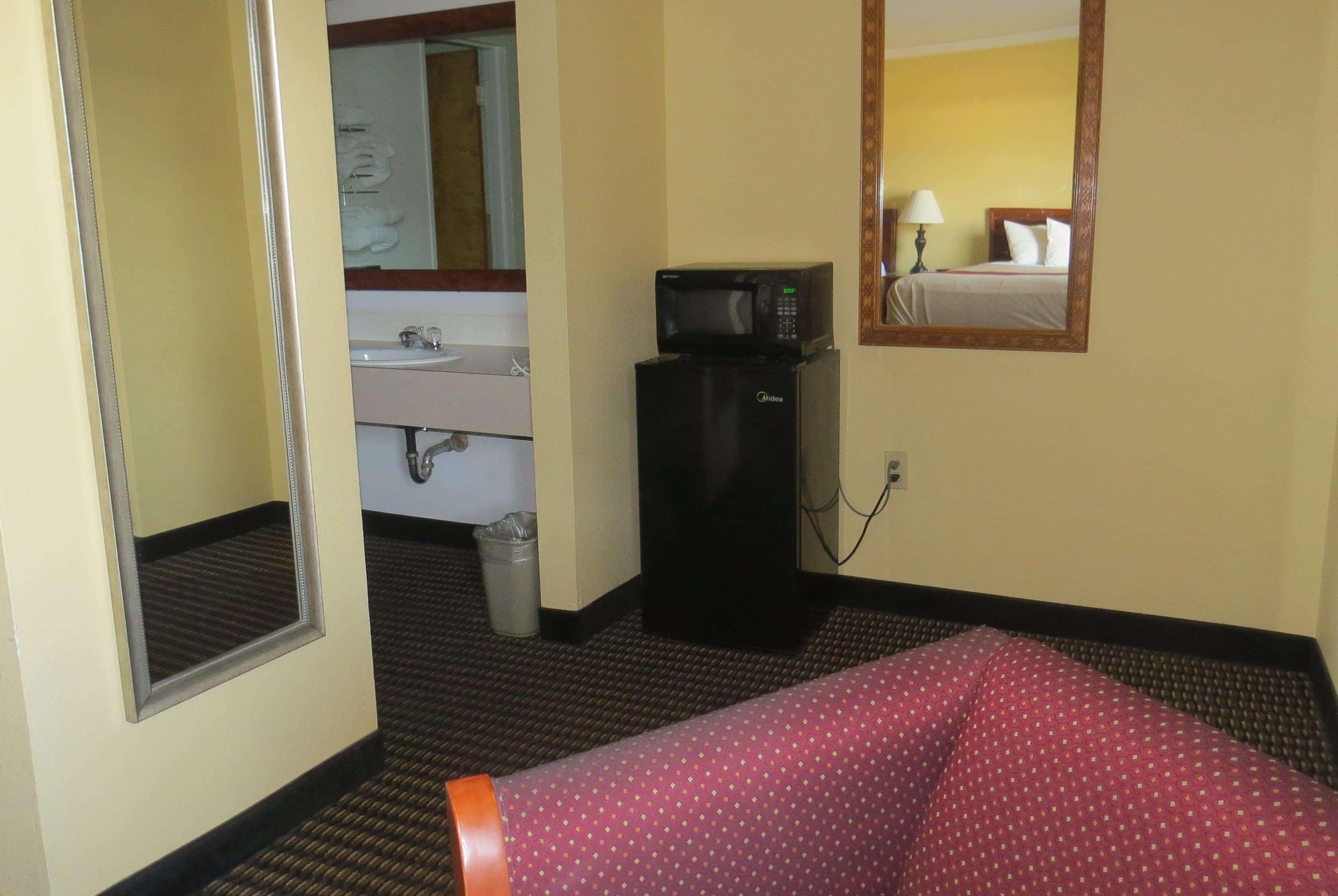 Travelodge By Wyndham Stratton Ngoại thất bức ảnh