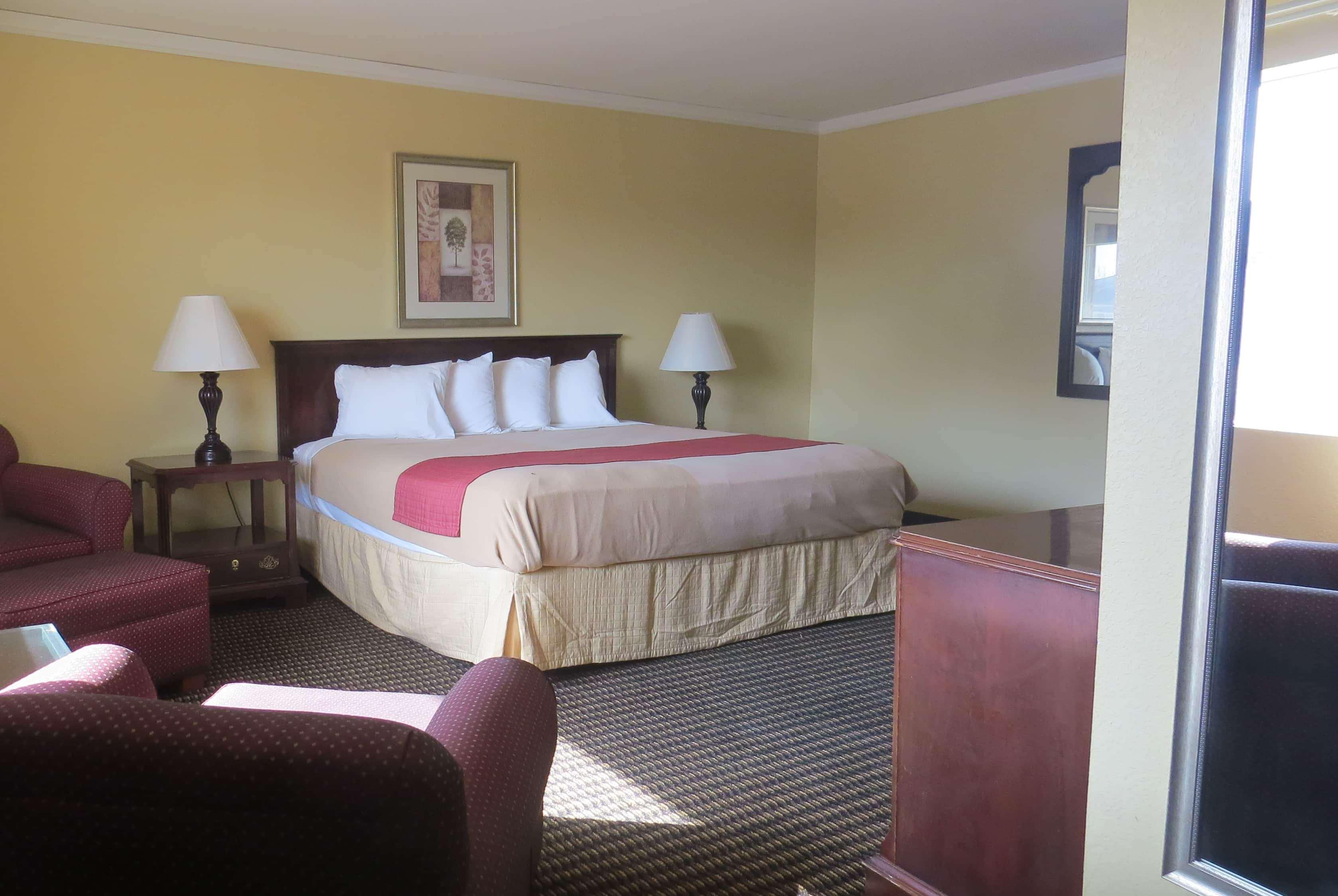 Travelodge By Wyndham Stratton Ngoại thất bức ảnh