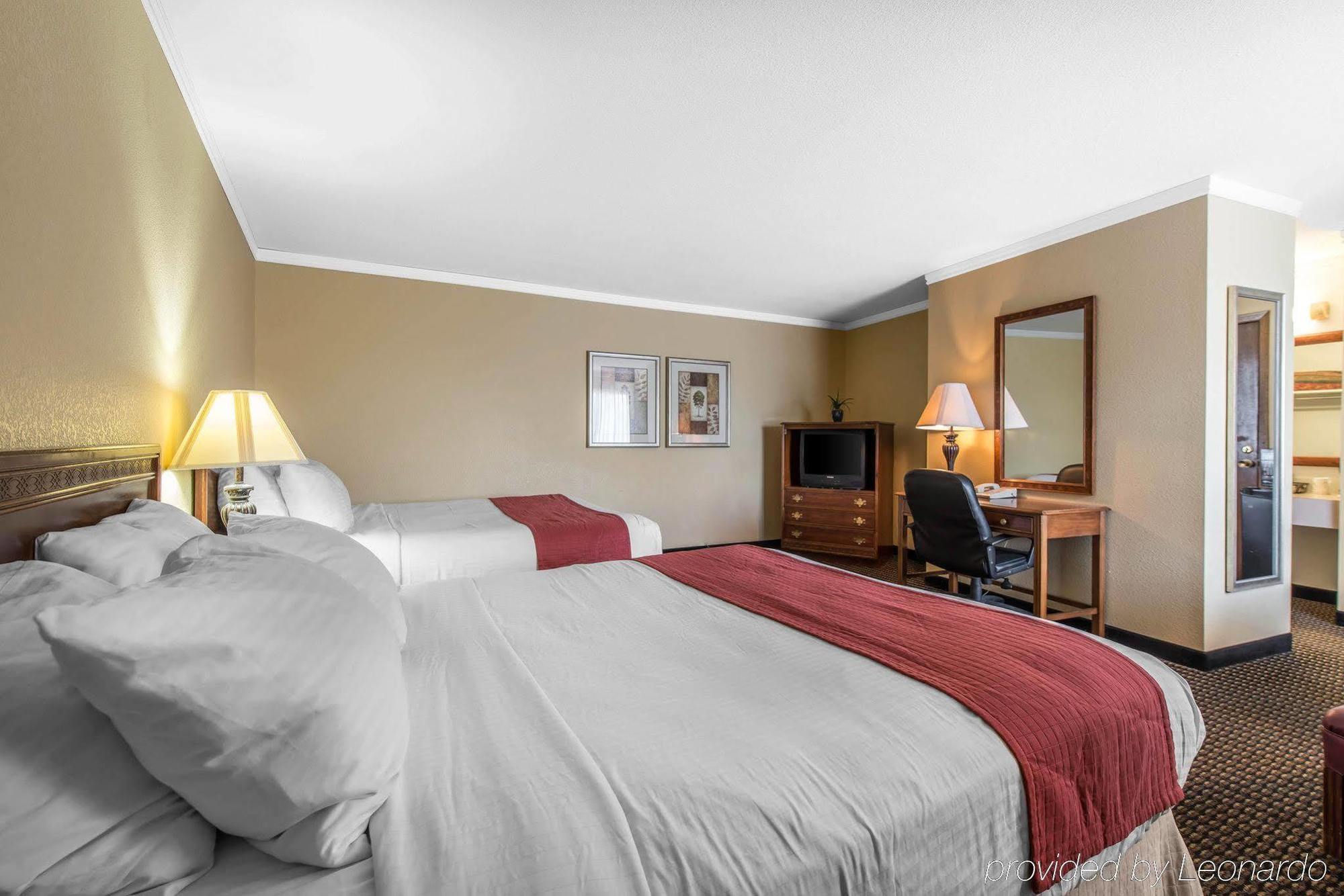 Travelodge By Wyndham Stratton Ngoại thất bức ảnh